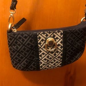 TOMMY HILFINGER purse
